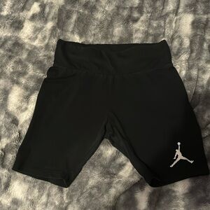 Jordan Air Girls M (10-12YRS) Black Biker Shorts